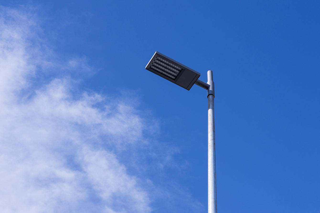 LED-Straßen­beleuchtung bei Muster Elektro in Musterstadt